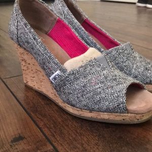 Toms Wedge sandals